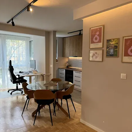 Sakura - 2bdr - Ac - Apartment Sarajevo